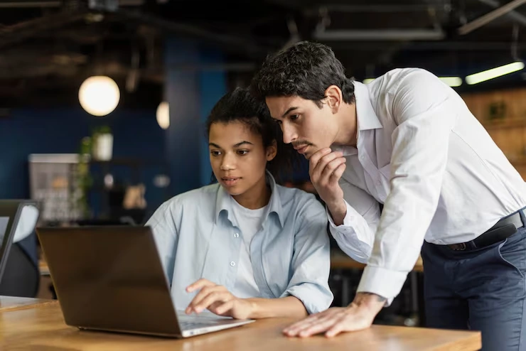 Sales Training for Digital Tools and Platforms